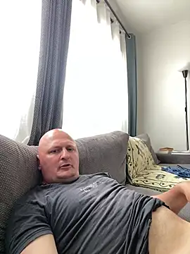 Attila120 online show from June 2026 05:18:02 PM
