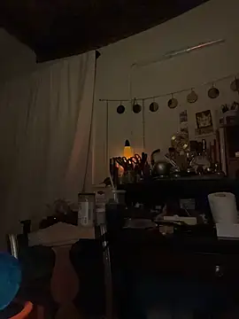 XanderOzzz online show from November 2025 09:42:01 AM