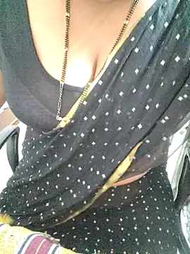 Snapshot of Tamil-rami chatting on September 2025 04:55:02 PM Tamil-rami online show from September 2025 04:55:02 PM