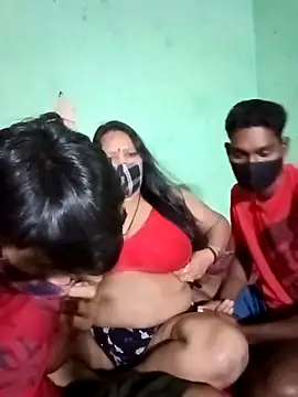 LoveOnStream online show from October 2025 03:57:02 PM