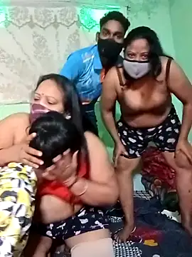 LoveOnStream online show from November 2025 04:45:02 AM