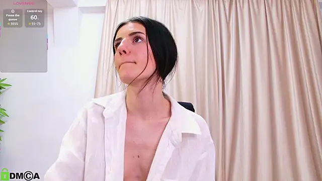 MilaHoneyy online show from March 2026 07:00:02 PM