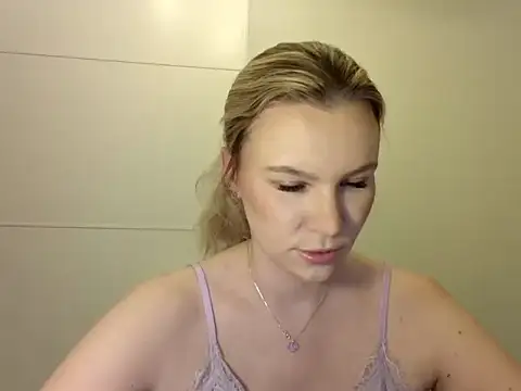 Snapshot of SadieBrilliance chatting on October 2025 06:09:02 PM SadieBrilliance online show from October 2025 06:09:02 PM