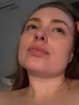 DeniMilkyyyyy online show from November 2025 05:35:02 PM