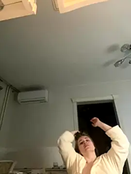 DeniMilkyyyyy online show from December 2025 02:09:02 AM