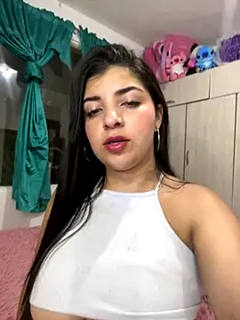 Isaa-Sweet online show from October 2025 08:20:02 PM