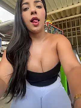 Isaa-Sweet online show from February 2026 05:23:02 PM