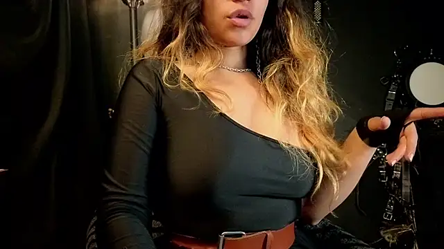 Snapshot of SabaTheCourtesan chatting on February 2026 06:54:01 AM SabaTheCourtesan online show from February 2026 06:54:01 AM