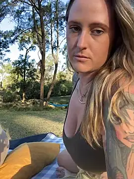 OdetteDelane online show from October 2025 07:17:01 AM