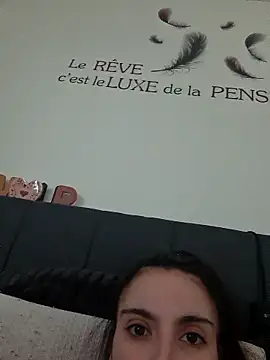 Michou02xXx online show from March 2026 12:22:01 PM