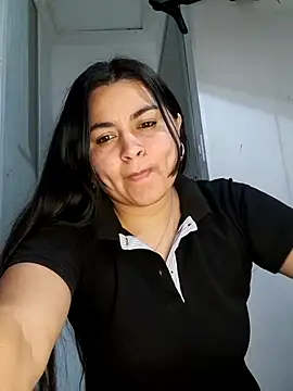 Snapshot of Llizxxy chatting on February 2026 04:22:02 AM Llizxxy online show from February 2026 04:22:02 AM