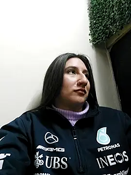Snapshot of LunaBaby- chatting on October 2025 12:35:02 AM LunaBaby- online show from October 2025 12:35:02 AM