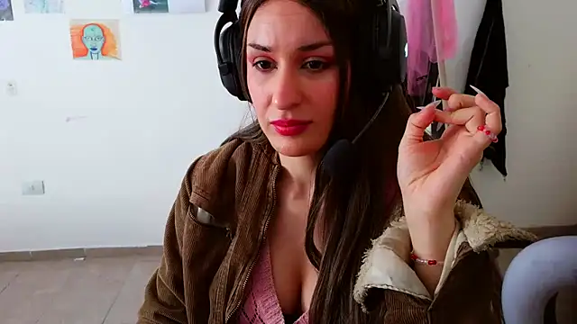 Snapshot of kendrafarq chatting on May 2026 06:38:02 PM kendrafarq online show from May 2026 06:38:02 PM