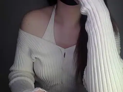 Mia 8 online show from April 2026 05:29:01 PM