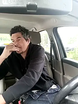 Snapshot of twitshe chatting on October 2025 08:35:01 AM twitshe online show from October 2025 08:35:01 AM