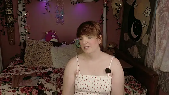 Snapshot of Maddy_cat_91 chatting on July 2026 03:19:02 PM Maddy cat 91 online show from July 2026 03:19:02 PM