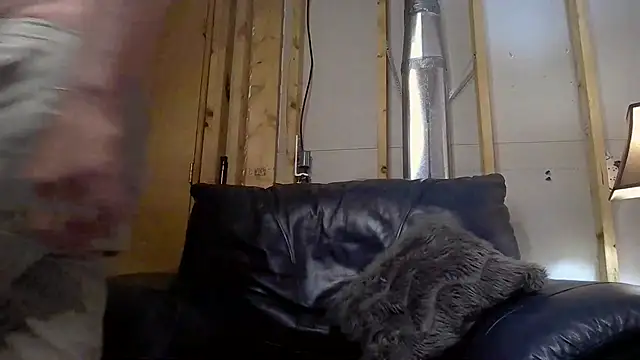 Sexyjennyxh online show from June 2026 07:20:01 PM