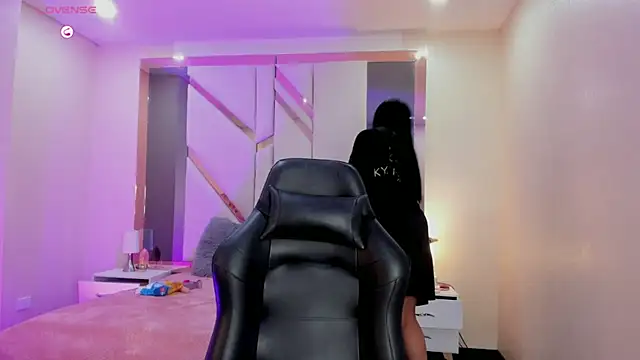 EmmaStonns online show from September 2025 02:18:02 PM