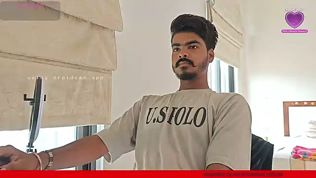 Snapshot of mrbuddy85 chatting on October 2025 08:22:02 AM mrbuddy85 online show from October 2025 08:22:02 AM