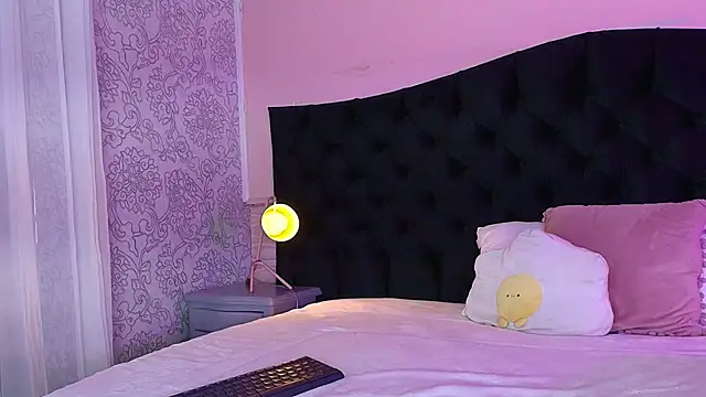 Hada Blue online show from March 2026 07:51:02 PM