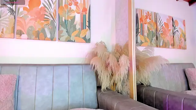 Celeste-Evanns online show from November 2025 04:31:02 PM