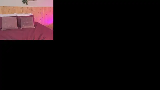 CloehSmiith online show from November 2025 11:21:02 AM