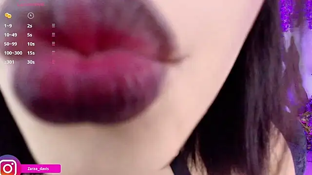 Snapshot of Zaradavis chatting on June 2026 08:12:02 PM Zaradavis online show from June 2026 08:12:02 PM