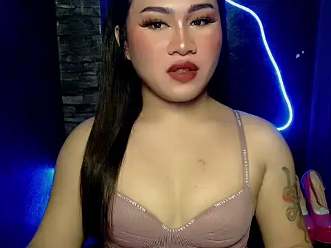 pretty lassy online show from October 2025 04:08:01 PM