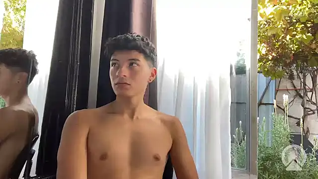 feeelipe2007 online show from April 2026 08:17:01 PM