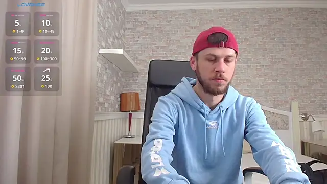 Snapshot of JonahShaw chatting on April 2026 04:34:01 AM JonahShaw online show from April 2026 04:34:01 AM