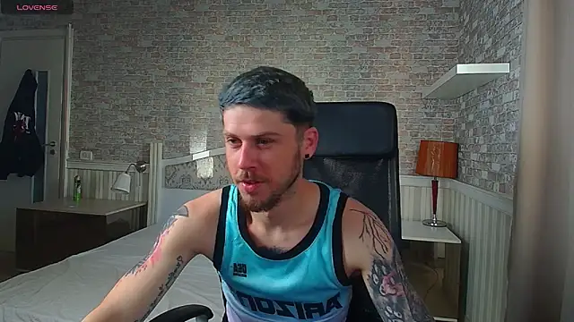 Snapshot of JonahShaw chatting on May 2026 04:09:02 AM JonahShaw online show from May 2026 04:09:02 AM