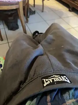 piacentino69 online show from October 2025 09:52:01 AM