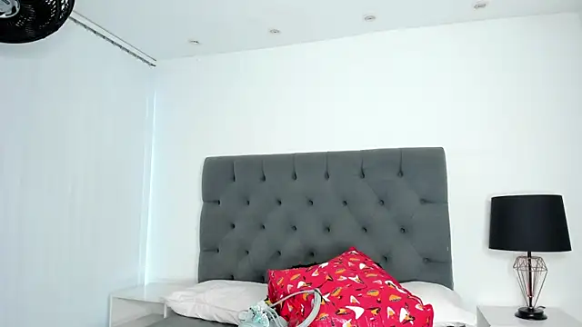 VictoriaParkeer online show from April 2026 11:15:01 AM