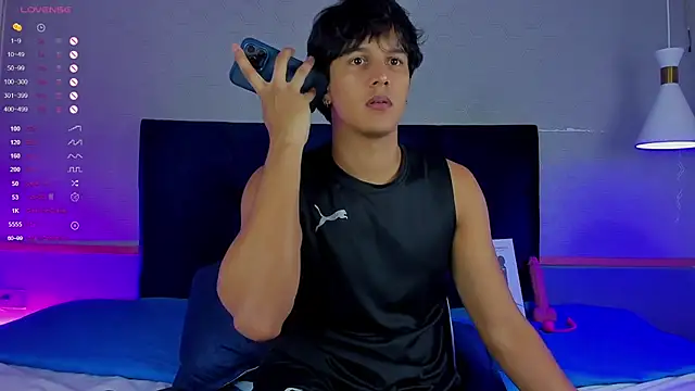 Leo Savage  online show from November 2025 04:01:01 AM