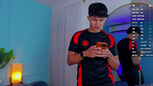 Leo Savage  online show from February 2026 03:49:01 AM