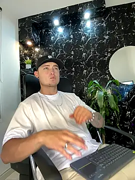 Alexander ferre online show from January 2026 01:04:02 PM