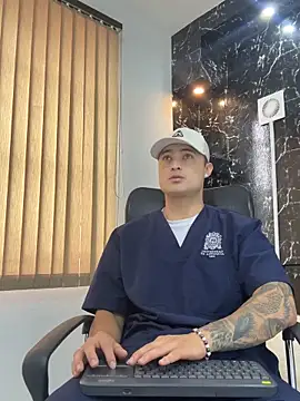 Alexander ferre online show from April 2026 01:44:02 PM