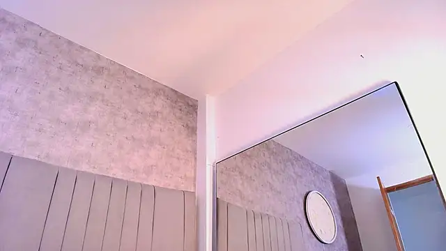 karla-ruiz online show from October 2025 07:25:01 PM