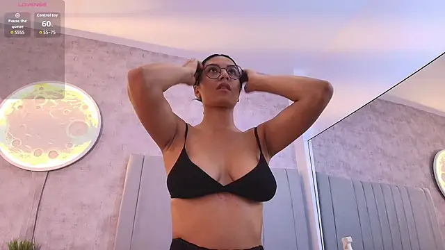 Snapshot of karla-ruiz chatting on February 2026 07:34:02 PM karla-ruiz online show from February 2026 07:34:02 PM