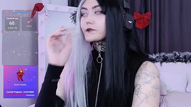 GothXRaven online show from December 2025 10:45:02 AM