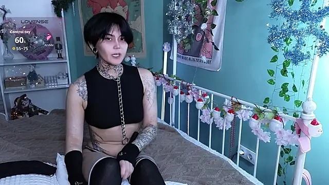 GothXRaven online show from January 2026 03:26:01 PM