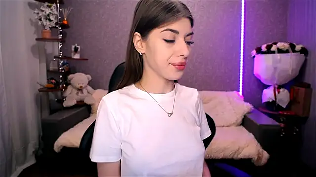 Dianaa Lee0 online show from February 2026 03:51:02 PM