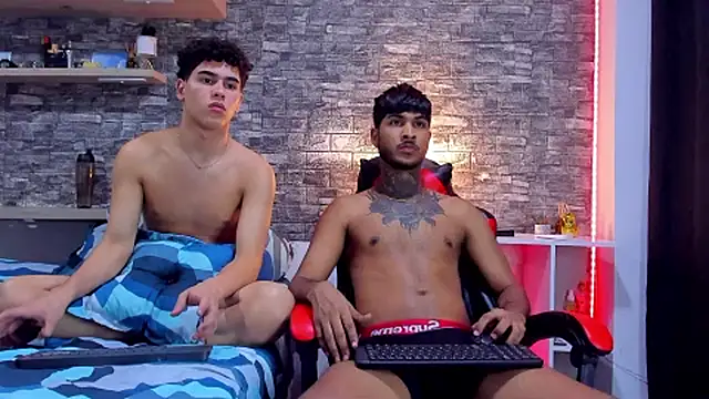 Snapshot of Theimperialboys_ chatting on June 2026 06:52:02 AM Theimperialboys online show from June 2026 06:52:02 AM