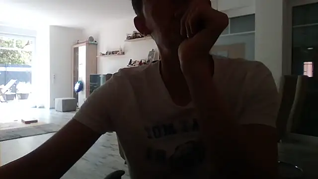 Snapshot of Trockenbau chatting on May 2026 12:42:01 PM Trockenbau online show from May 2026 12:42:01 PM