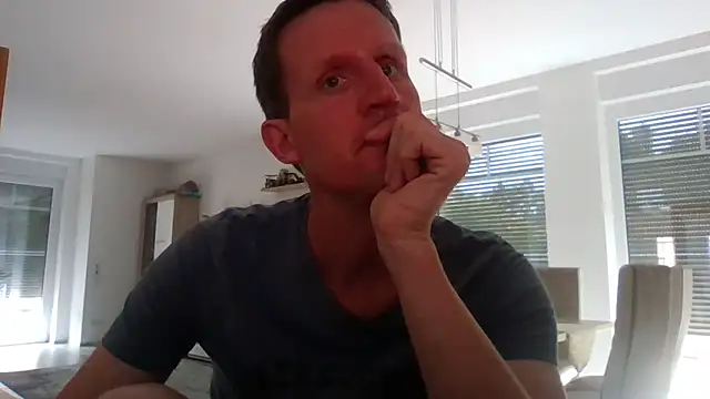 Snapshot of Trockenbau chatting on May 2026 12:24:01 PM Trockenbau online show from May 2026 12:24:01 PM