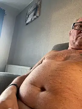 Snapshot of naughtygrandad1 chatting on October 2025 07:40:02 AM naughtygrandad1 online show from October 2025 07:40:02 AM