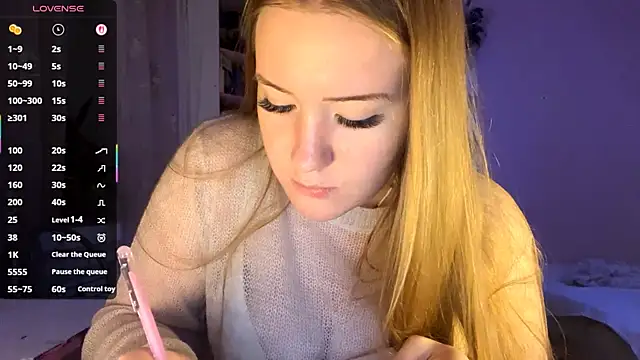 PandaFluff online show from September 2025 04:12:02 PM