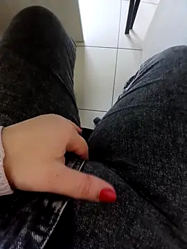 Snapshot of elisaelisa12 chatting on November 2025 09:53:01 AM elisaelisa12 online show from November 2025 09:53:01 AM