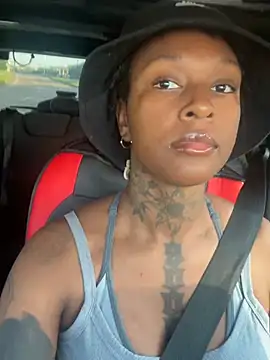 Snapshot of MistiSavannah chatting on May 2026 12:43:01 PM MistiSavannah online show from May 2026 12:43:01 PM
