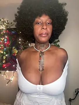 Snapshot of MistiSavannah chatting on July 2026 01:06:02 PM MistiSavannah online show from July 2026 01:06:02 PM